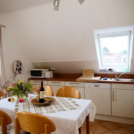 Machedanz Am Hafen Timmendorfer Ot Niendorf * Timmendorfer Strand